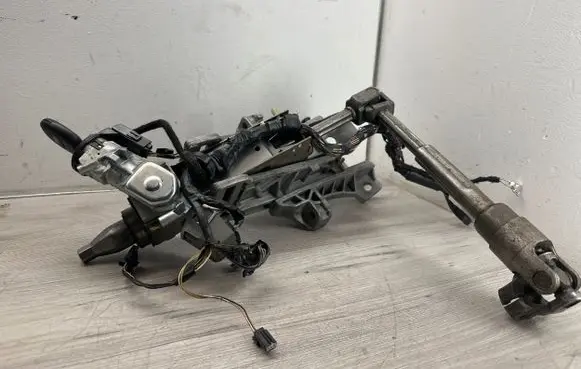 Ford C-MAX I Steering wheel axle 4M513C529FB 05070603678 T05070603678