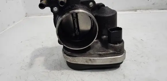 Audi A3 S3 8P Throttle valve 06F133062