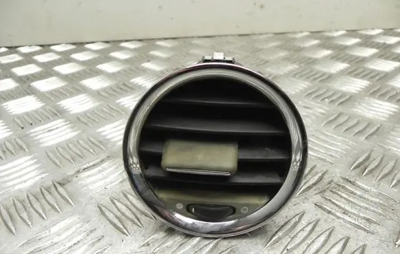 Fiat 500 Rear air vent grill 226614 L207