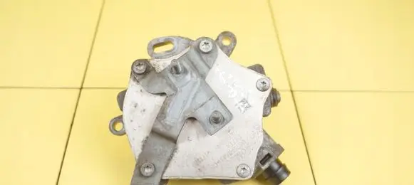Ford Kuga II Vacuum pump DS7G2A451CB M8MA