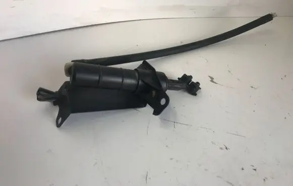 Mercedes-Benz Sprinter W906 Headlight washer pump A9068600247 9068690014 2E0937535E