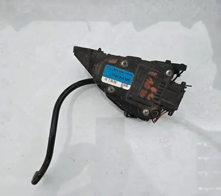 Renault Master II Accelerator throttle pedal 7700314526 6PV00811906