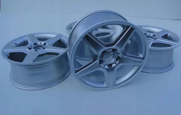 Mercedes-Benz CLS C219 R17 alloy rim 