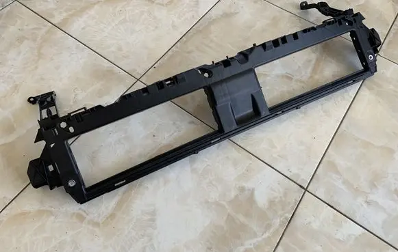 Audi A4 S4 B9 Radiator support slam panel bracket 8W0807771