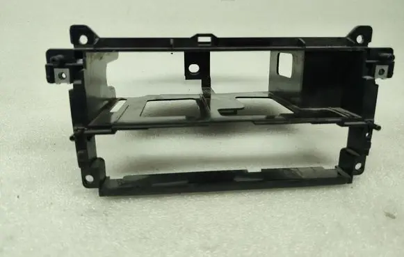 BMW 3 E46 Radio/GPS head unit trim 51458196112