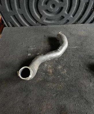 Ford Mondeo MK IV Engine coolant pipe/hose