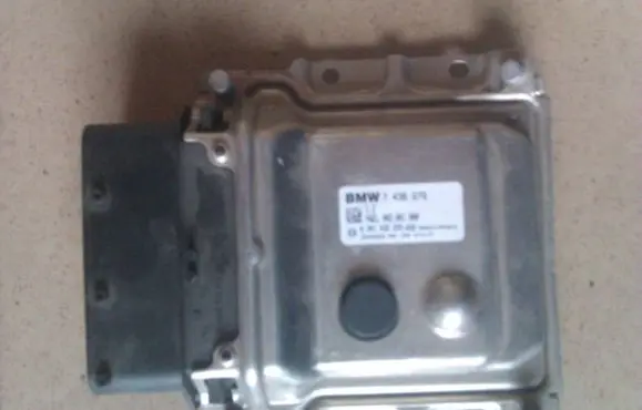 BMW X5 F15 Engine control unit/module 7436676 002001000 0281032222