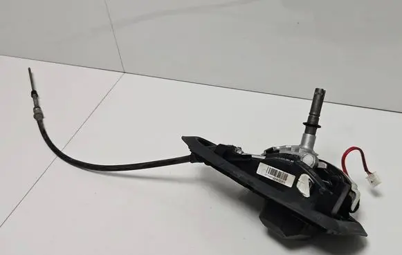 BMW 1 E82 E88 Gear shifter/selector 7549054