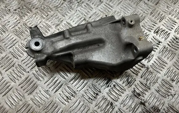 Mercedes-Benz GLC X253 C253 Engine mounting bracket A6512235604