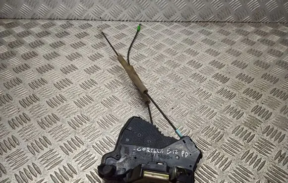 Toyota Corolla E120 E130 Front door lock 