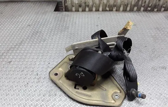 Alfa Romeo 166 Rear seatbelt