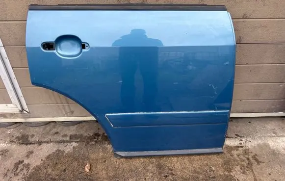 Audi A2 Rear door 8Z0833511