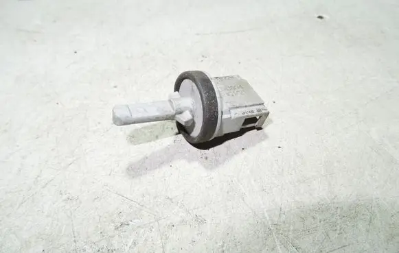 Volkswagen Caddy Interior temperature sensor 1K0907543A