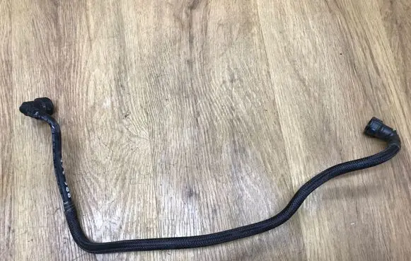 Land Rover Range Rover Sport L494 Engine coolant pipe/hose FPLA8D011CD