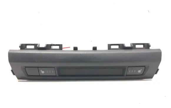 Mazda 3 II Seat control switch 