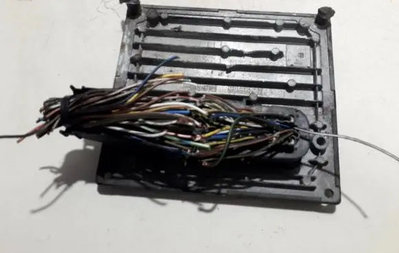 Ford Fiesta Engine control unit/module 2S6A12A650TH 2S6A-12A650-TH