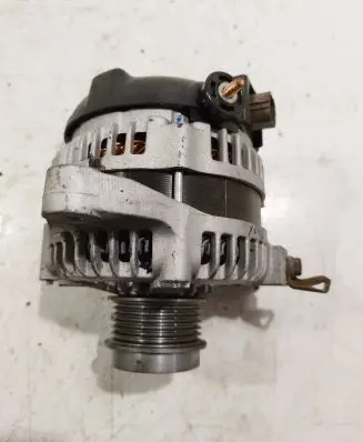 Toyota Auris 150 Generator/alternator 905555350 5112201120