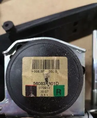 Opel Zafira B Front seatbelt 560834801D