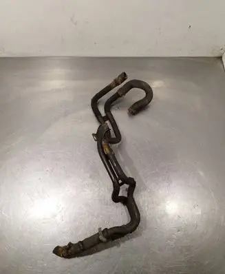 Volkswagen PASSAT B6 Engine coolant pipe/hose