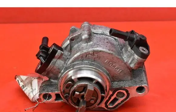 Citroen C4 II Picasso Vacuum pump 9804021880