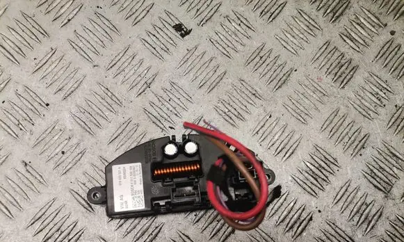 Audi A4 S4 B8 8K Heater blower motor/fan resistor 8T0820521A