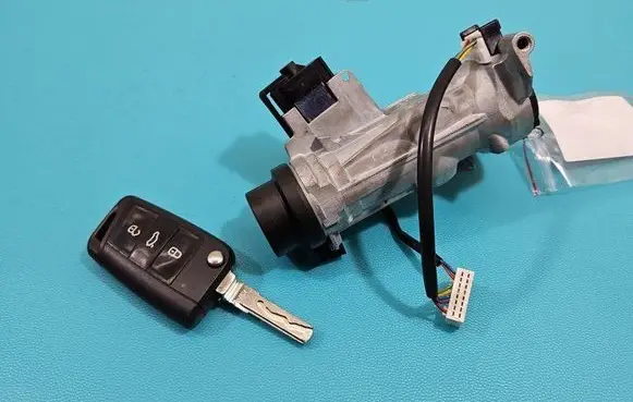 Seat Leon (5F) Ignition lock 5Q0905865 IMPRK1476285