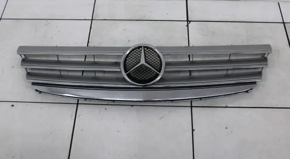 Mercedes-Benz A W169 Front bumper upper radiator grill A1698850074