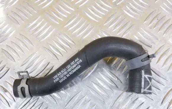 Volkswagen Golf VII Engine coolant pipe/hose 5Q0122157AN