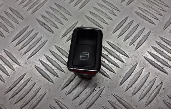 Mercedes-Benz C W204 Electric window control switch A2048700451