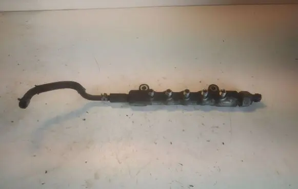 Fuel main line pipe