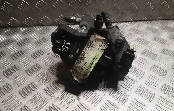 Mercedes-Benz E W211 Mechanical fuel pump 6420700501 A6420700501