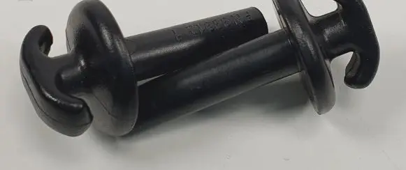 Jaguar S-Type Tie down hook / loop 