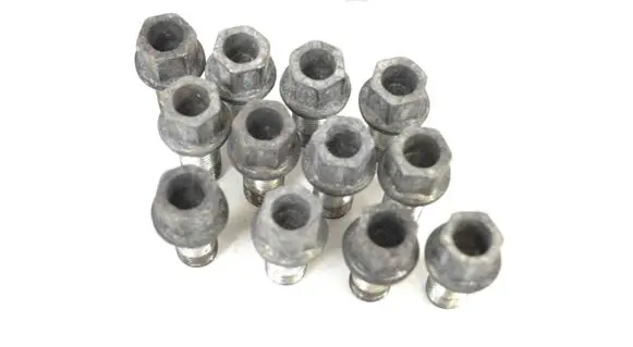 Volkswagen Golf VII Nuts/bolts 