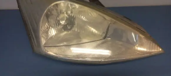 Ford Focus Headlight/headlamp XS4X13005