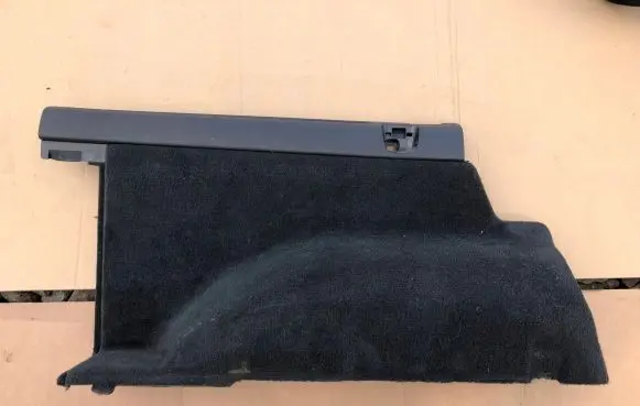 Volvo V70 Trunk/boot lower side trim panel 