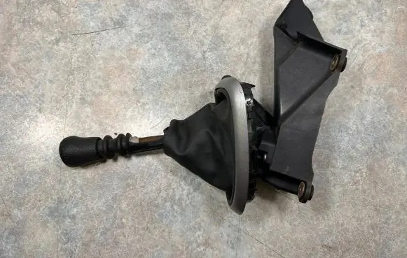 Nissan Qashqai Gear shift rod 
