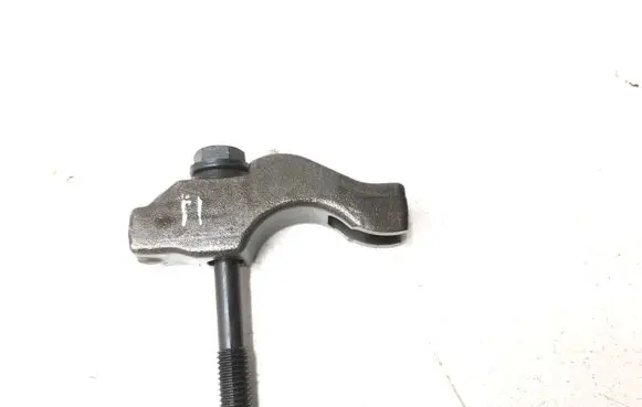 Opel Meriva B Fuel Injector clamp holder