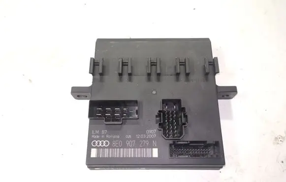 Audi A4 S4 B7 8E 8H Comfort/convenience module 8E0907279N