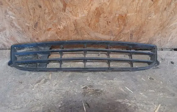 Opel Agila B Front bumper lower grill