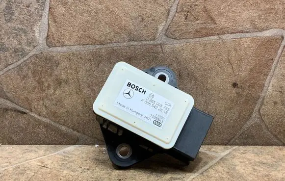 Mercedes-Benz CLS C218 X218 ESP acceleration yaw rate sensor A0055422618