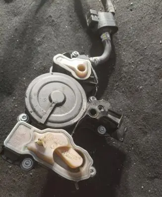 Porsche Macan (95B) Oil breather separator 06K103495BL