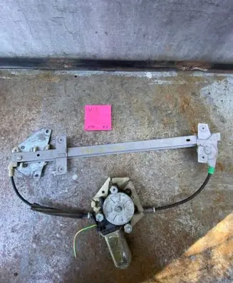 Volvo S40, V40 Front door window regulator with motor 