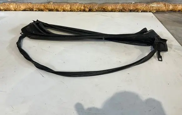 Mercedes-Benz E W213 Windshield trim A2386300000