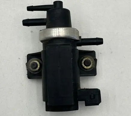 Volvo S40, V40 Turbo solenoid valve 30618057