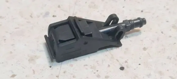 Volkswagen e-Up Windshield washer spray nozzle 1S0955985A
