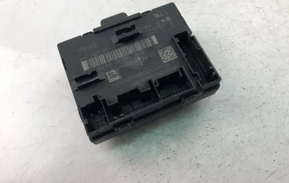 Volkswagen PASSAT B8 Other control units/modules 5Q0959593E