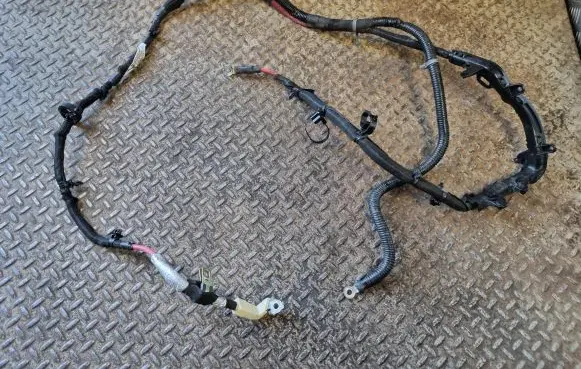 Jeep Grand Cherokee Wires (starter motor) 68252102AF P68252102AF