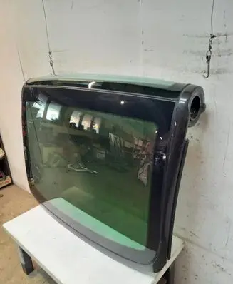 Ferrari 550 Maranello Rear windscreen/windshield window 68707900