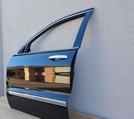 Jeep Grand Cherokee Front door