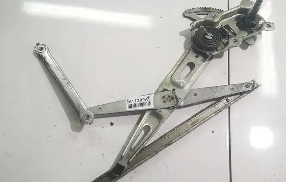 Toyota Yaris Sliding door window regulator with motor 